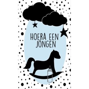 65.Klein bedank kaartje met tekst ''Hoera een jongen'' 5 bij 8.5 cm.