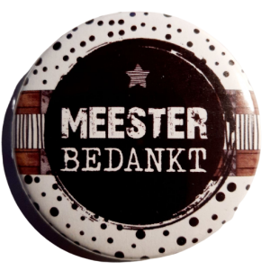 Opener met tekst ''meester bedankt''56 mm.